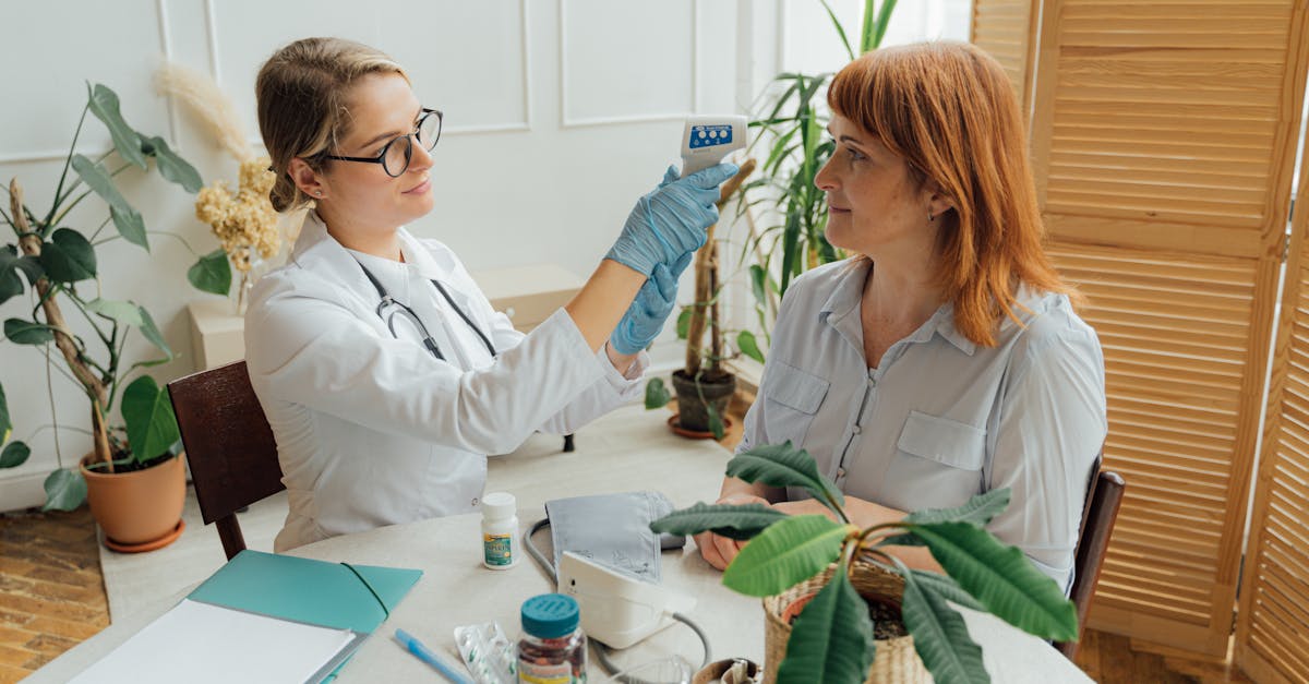 découvrez tout ce qu'il faut savoir sur le médecin secteur 2 : différences avec le secteur 1, tarifs, remboursements et avantages pour les patients en france.