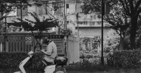 trouvez facilement toutes les informations de contact de sfr : service client, assistance technique, numéros utiles et horaires pour joindre un conseiller sfr rapidement.