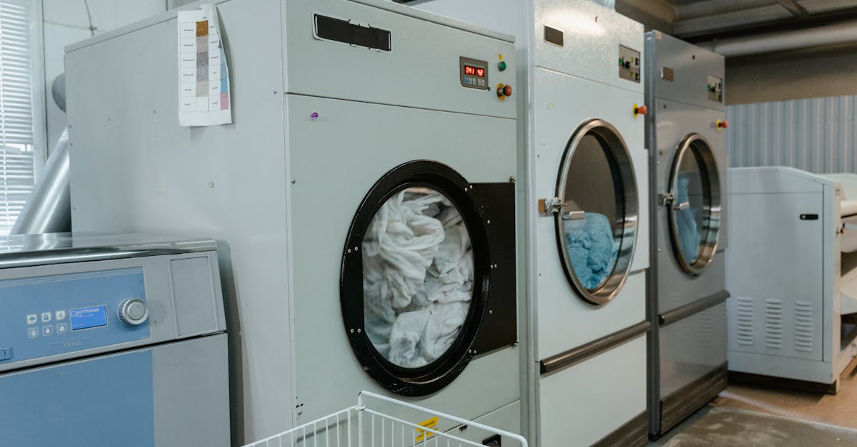 découvrez combien consomme un sèche-linge en énergie, les coûts associés à son utilisation et des conseils pour réduire votre facture d'électricité.
