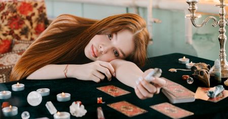 découvrez tout ce qu'il faut savoir sur la carte vitale : son utilité, comment l'obtenir, les démarches pour la mettre à jour et les avantages auxquels elle donne accès pour vos remboursements santé en france.