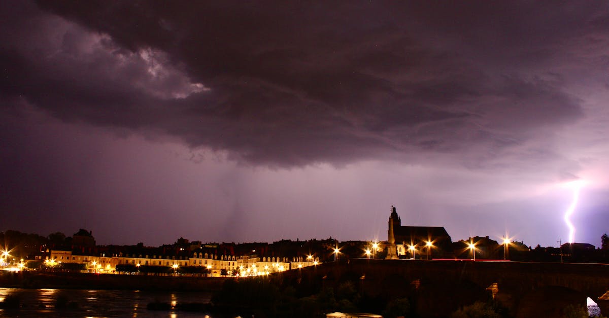 découvrez tout ce qu'il faut savoir sur les prix de l'électricité : évolution, facteurs d'influence, conseils pour mieux gérer votre consommation et comparer les offres en france.