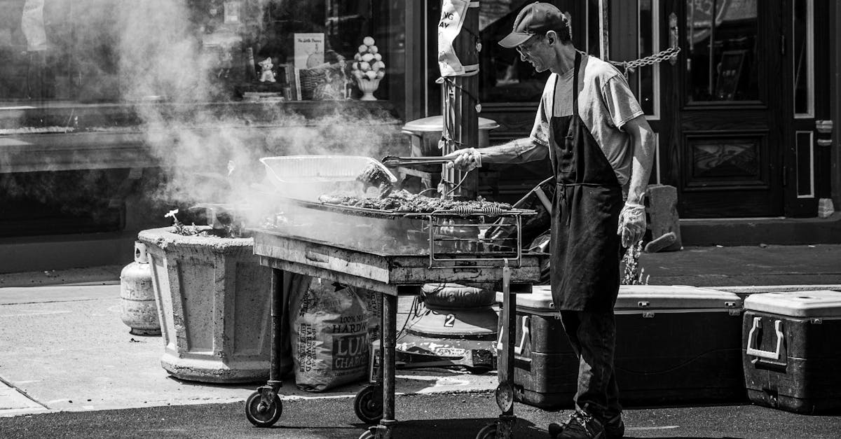 découvrez tout ce qu'il faut savoir sur le propane : ses utilisations, ses avantages, les précautions à prendre et comment l'utiliser en toute sécurité pour le chauffage, la cuisson et bien plus.