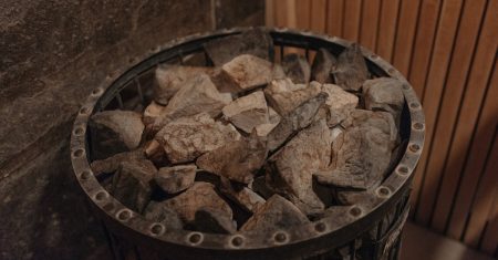 découvrez le chauffe-eau thermodynamique, une solution innovante et économique pour produire de l'eau chaude sanitaire en utilisant les énergies renouvelables, tout en réduisant votre consommation d'électricité.