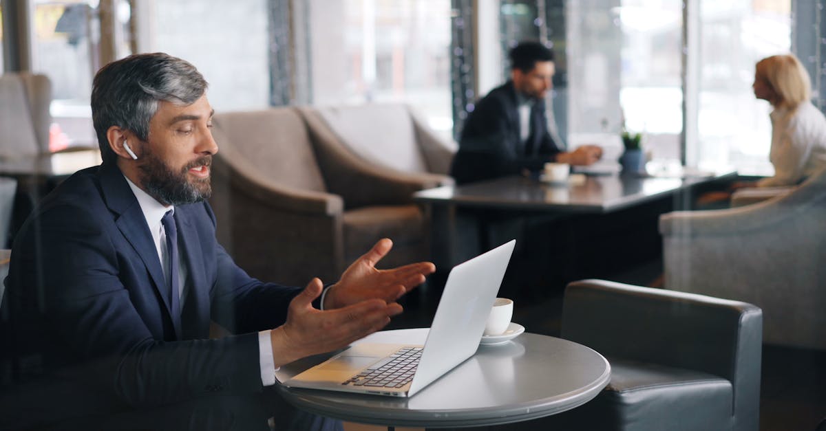 découvrez nos meilleurs conseils pour réussir vos appels vidéo : améliorez votre image, le son et la communication pour des visioconférences efficaces et professionnelles.