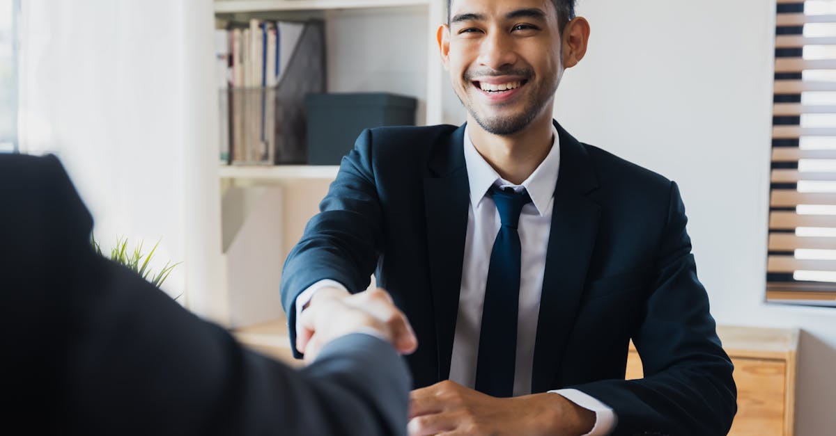 découvrez tout ce que vous devez savoir sur le chèque bancaire : définition, fonctionnement, sécurité et conseils d’utilisation pour vos transactions financières en toute confiance.