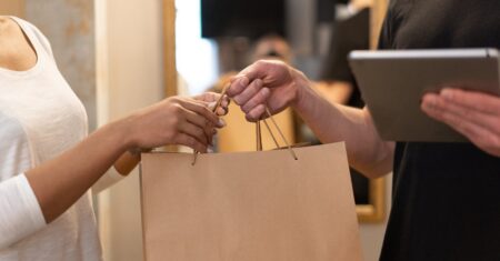 découvrez le service client sfr pro : assistance dédiée aux professionnels, support technique, gestion de contrats et solutions personnalisées pour répondre à tous vos besoins d'entreprise.