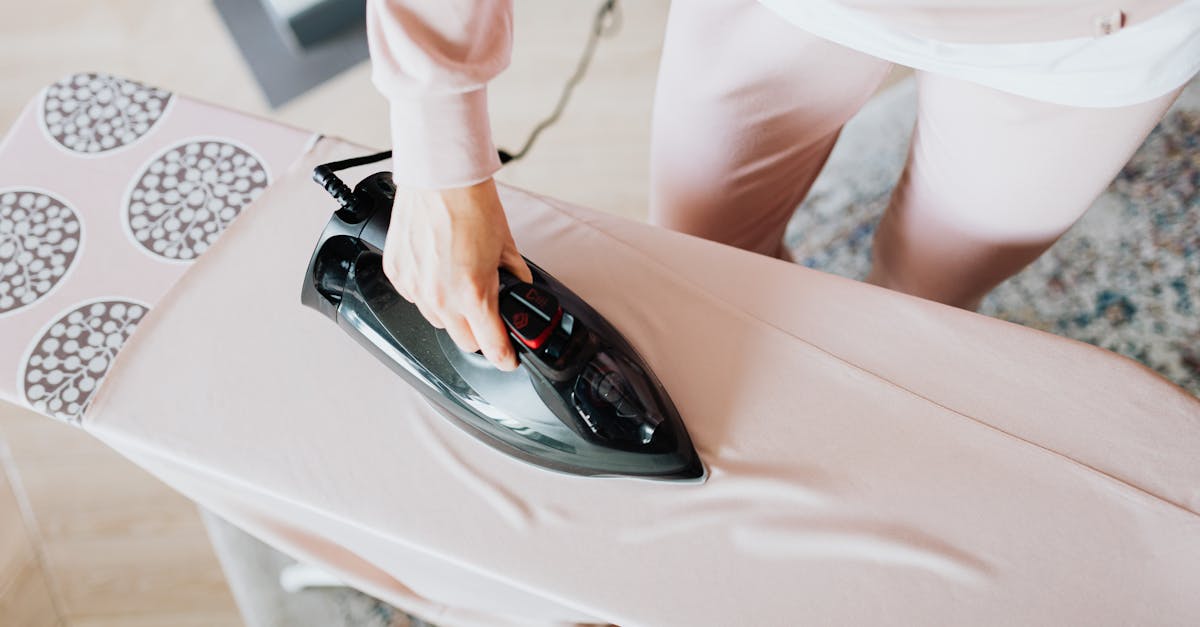 découvrez la consommation électrique moyenne des foyers, ses facteurs clés et comment optimiser votre usage pour réduire vos factures d'énergie.