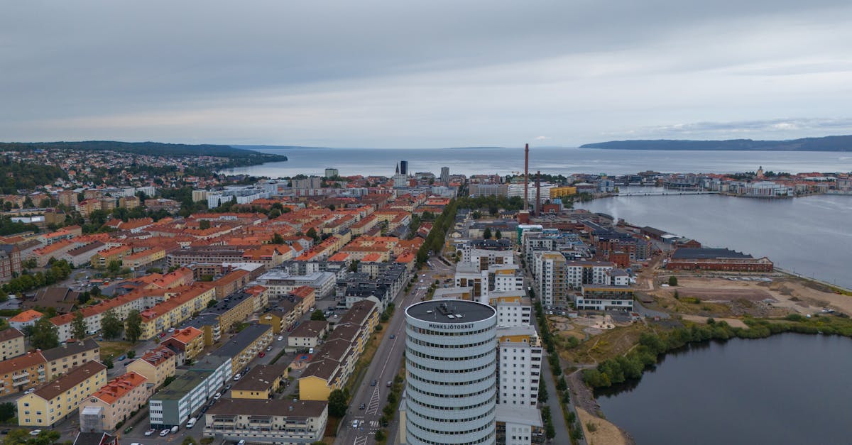 découvrez les tarifs d'électricité d'enercoop pour août 2025 et comparez les offres écologiques pour mieux gérer votre consommation énergétique.