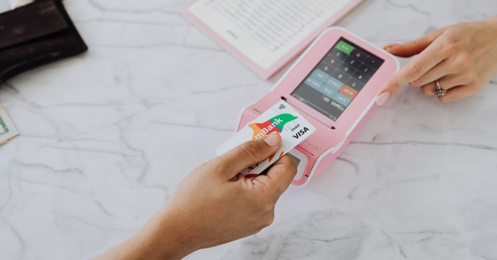 découvrez tout sur la carte visa electron : ses avantages, son fonctionnement et comment l'utiliser pour vos paiements sécurisés en france et à l'international.