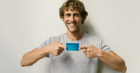 contactez le service client d'axa bank pour une assistance rapide et efficace concernant vos comptes, cartes et services bancaires.