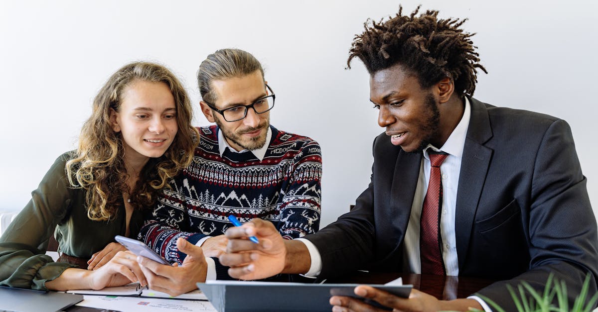 découvrez comment choisir le contrat de gaz le mieux adapté aux professionnels pour optimiser vos coûts et votre consommation énergétique.