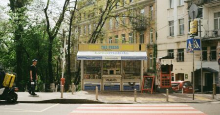 découvrez lycamobile, votre opérateur mobile low-cost offrant des forfaits attractifs, une couverture étendue et des appels internationaux à petits prix.