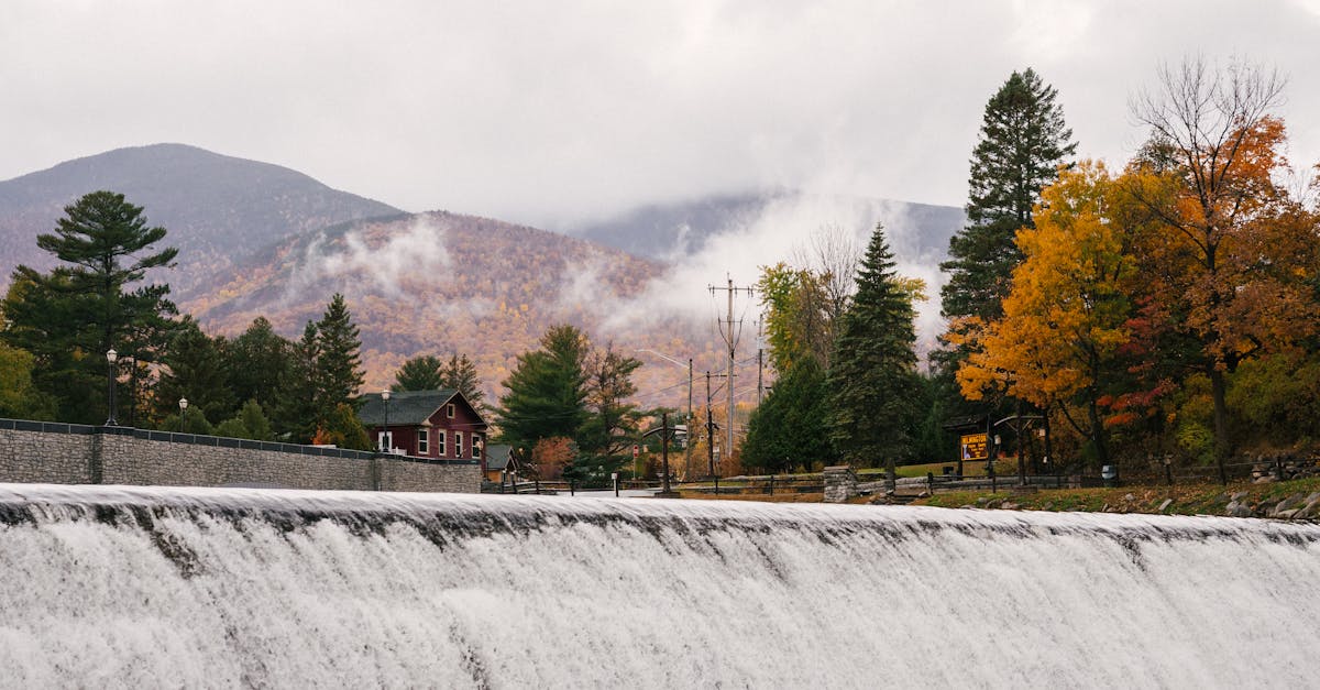 découvrez le fonctionnement d'une centrale thermique, une installation industrielle qui produit de l'électricité en convertissant la chaleur en énergie électrique, essentielle pour répondre aux besoins énergétiques.