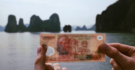 découvrez tout sur le coût de l'eau, son impact sur votre budget et des conseils pour réduire votre consommation efficacement.