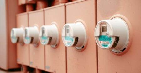 analyse de la consommation d'énergie pour optimiser l'efficacité et réduire les coûts énergétiques.