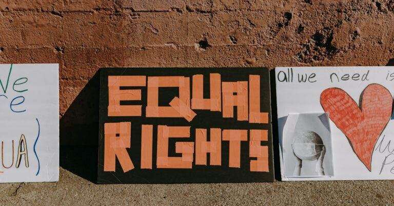 SFR, le successeur moderne de Neuf Cegetel découvrez les offres sfr : internet, mobile, tv et plus. profitez de la qualité réseau et des services adaptés à vos besoins avec sfr.