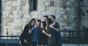 Découvrez Universciné : un guide complet sur les catalogues, les abonnements, les tarifs et les avis des utilisateurs universciné, la plateforme dédiée au cinéma d'auteur et aux films indépendants, pour découvrir des œuvres uniques et passionnantes.