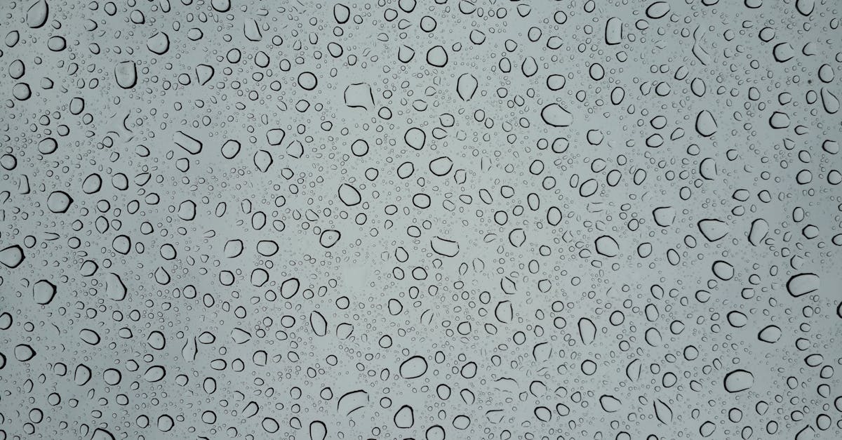 découvrez les causes et solutions de la chute de pression d'eau pour assurer un débit optimal dans vos installations.