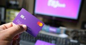 découvrez les avantages exclusifs de la mastercard world elite : assurances premium, accès aux salons vip, services personnalisés et bien plus pour une expérience privilégiée.