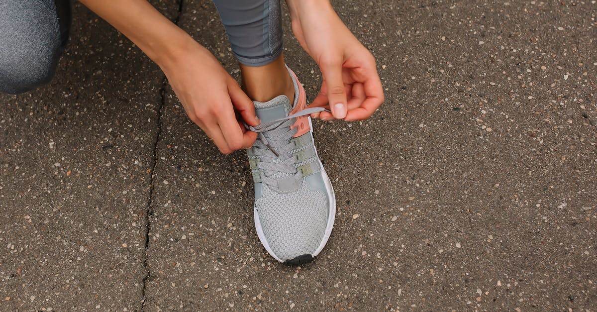 découvrez nos semelles orthopédiques conçues pour offrir un soutien optimal et améliorer le confort de vos pieds au quotidien.