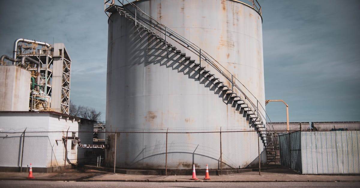 découvrez tout sur le propane : utilisation, avantages, sécurité et conseils pour un chauffage efficace et écologique.