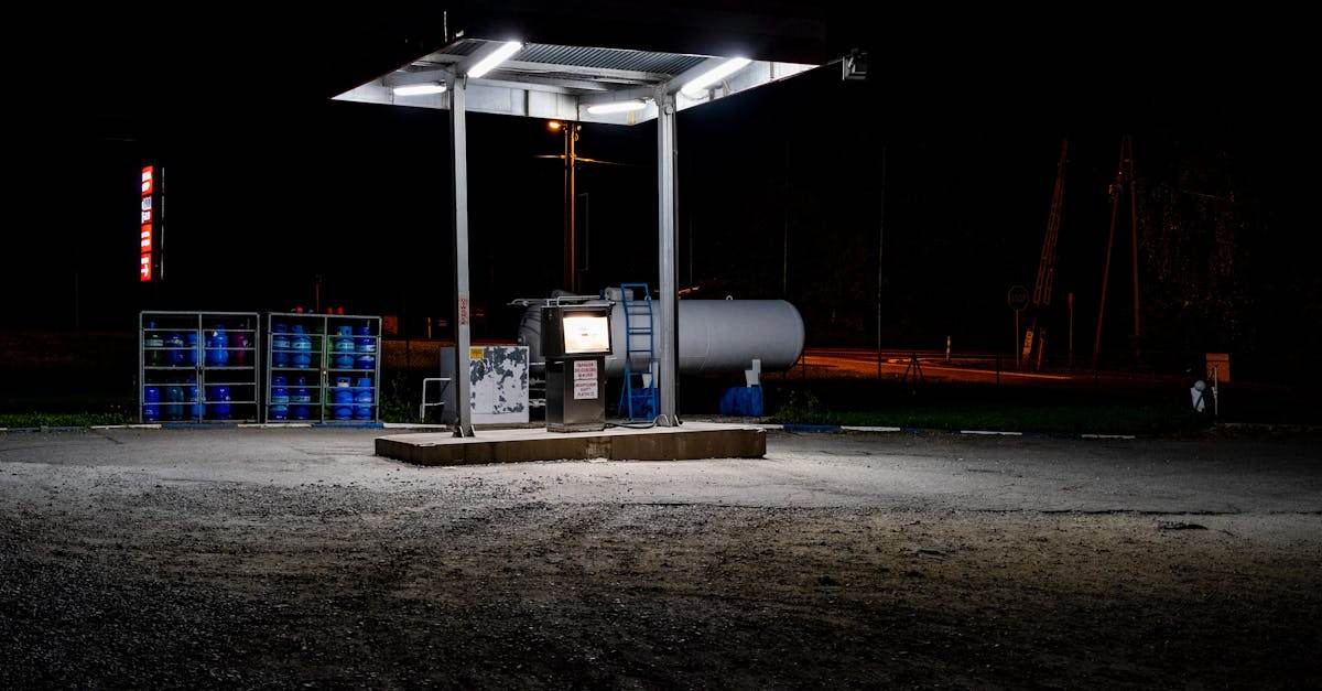 découvrez tout sur le propane : usages, avantages, sécurité et conseils pour utiliser ce gaz combustible polyvalent dans votre maison ou votre entreprise.