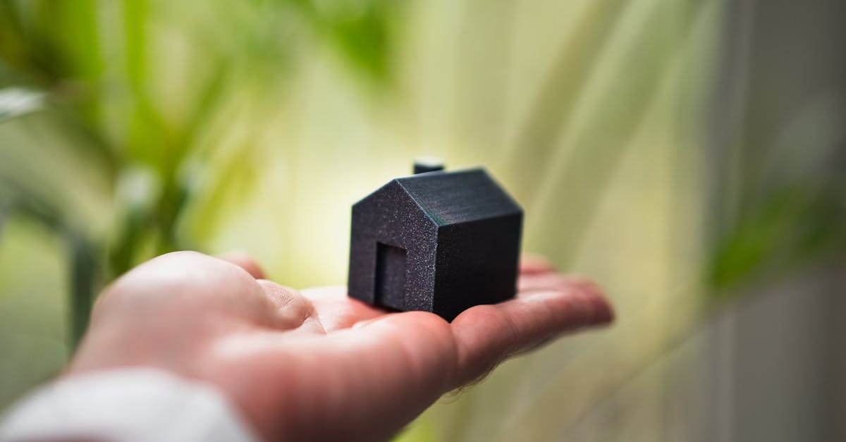 découvrez l'assurance biens et responsabilité civile : protégez vos biens matériels et soyez couvert en cas de dommages ou accidents imprévus.