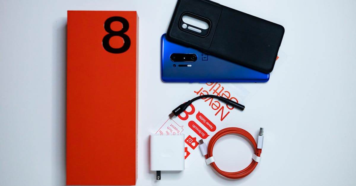 découvrez notre gamme de chargeurs sans fil rapides et pratiques pour recharger vos appareils en toute simplicité, sans câbles encombrants.