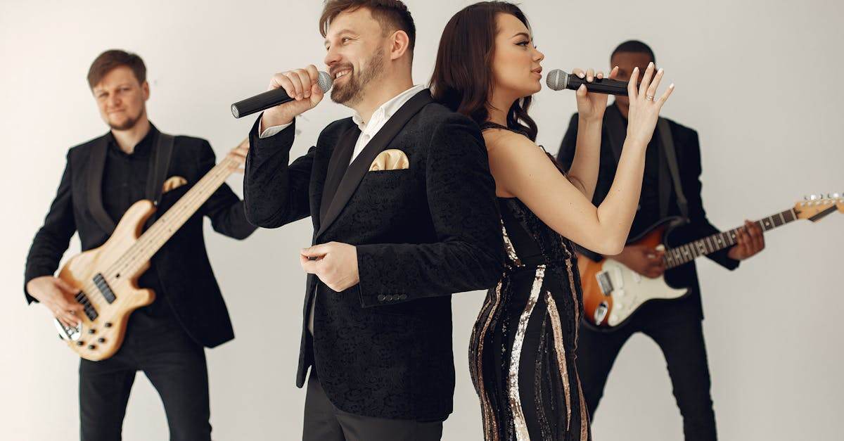 découvrez zephir band, un groupe dynamique qui fusionne des sons innovants et une énergie captivante pour une expérience musicale unique.