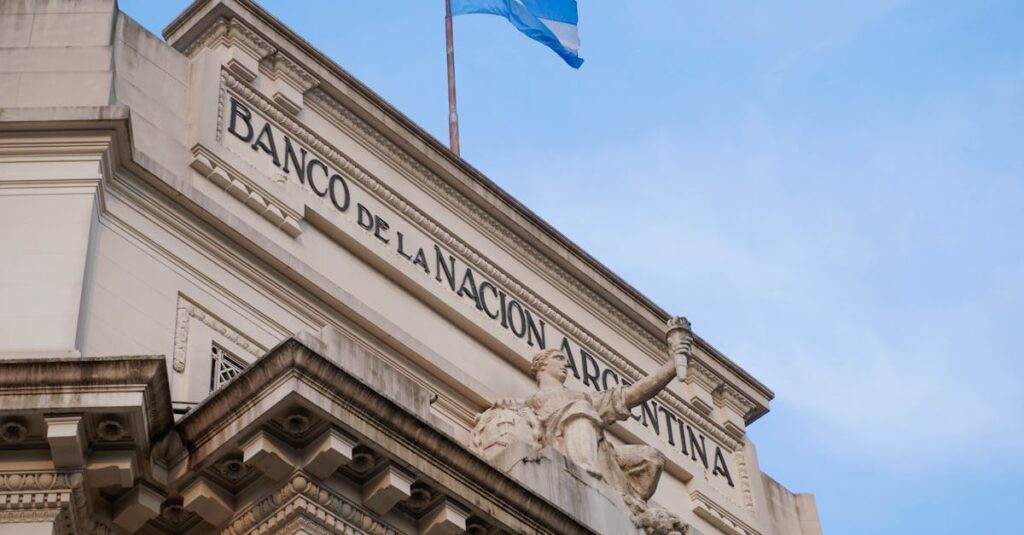 découvrez tout sur les institutions bancaires, leurs services, leurs rôles dans l'économie et comment choisir la meilleure banque pour vos besoins financiers.