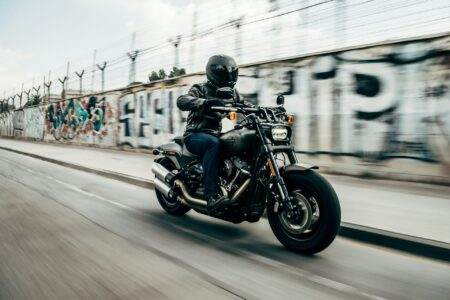 Assurance moto : faut-il privilégier le prix ou les garanties ? moto