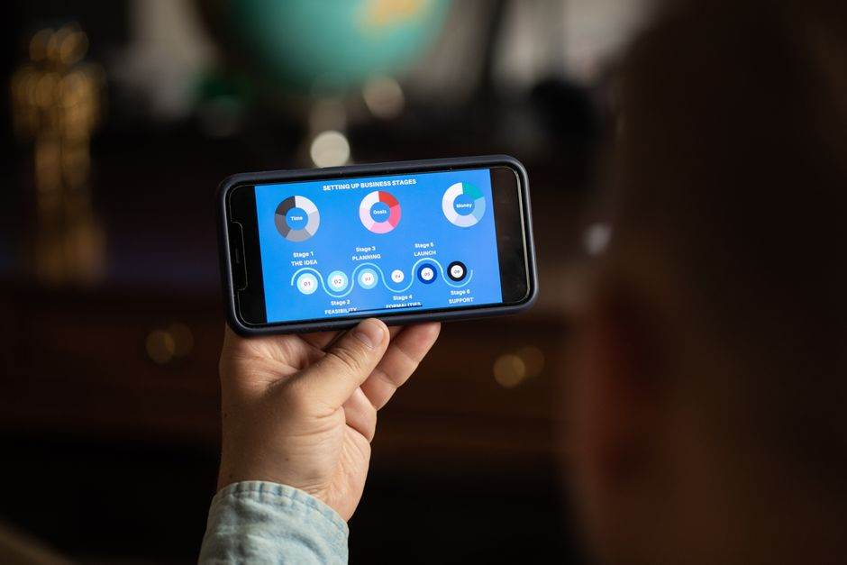 Smart home energy monitoring on a mobile app