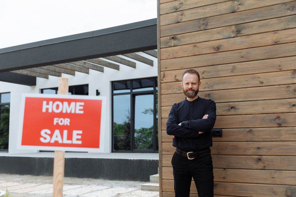 Maison neuve moderne illustrant un projet immobilier avec apport et financement